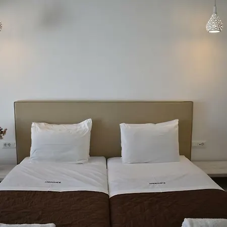 Andriani's 4*