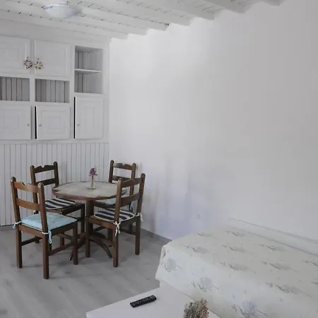 Andriani's Πανσιόν